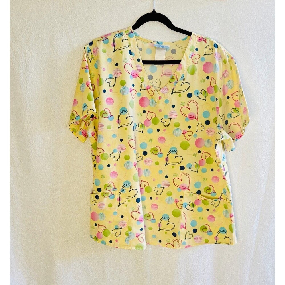 SB Scrubs women’s yellow hearts scrub top. Size XL.